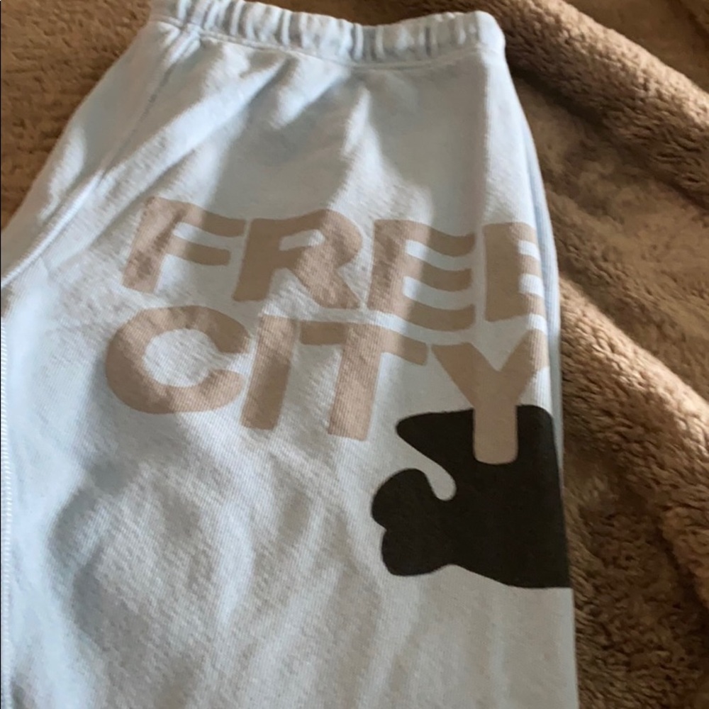 Free city sweatpants/ joggers
